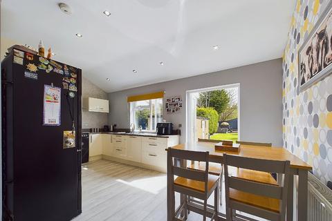 122 Avery Hill Road, London, SE9 2EY