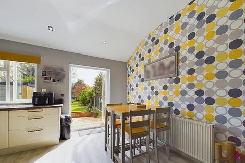 122 Avery Hill Road, London, SE9 2EY