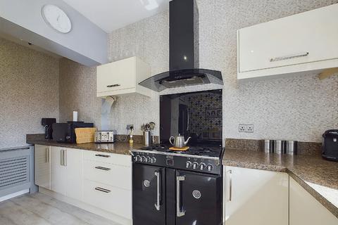 122 Avery Hill Road, London, SE9 2EY