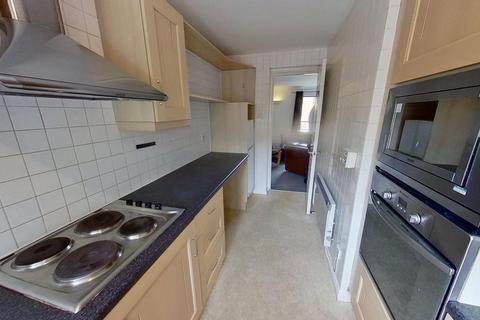 2 bedroom flat to rent, Riverview Gardens, Glasgow, G5