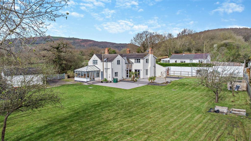 Caergwrle, Wrexham 4 bed detached house for sale £725,000