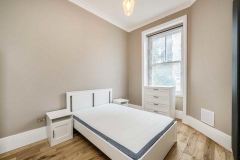 1 bedroom flat to rent, Earl's Court Square, London SW5