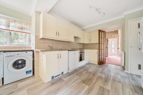 4 bedroom detached house to rent, Gorselands,  Newbury,  RG14