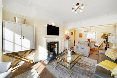 2 bedroom flat to rent, London NW8