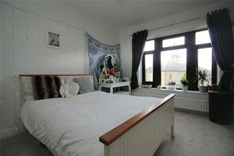 19 Beechwood Drive, Bradford, BD6 3AG