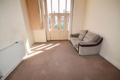 1 bedroom flat for sale, Thornhill Park, Thornhill