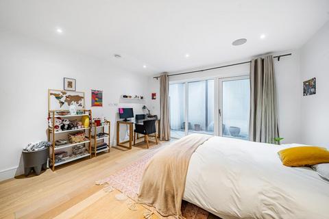 2 bedroom flat for sale, Warner Street, Clerkenwell