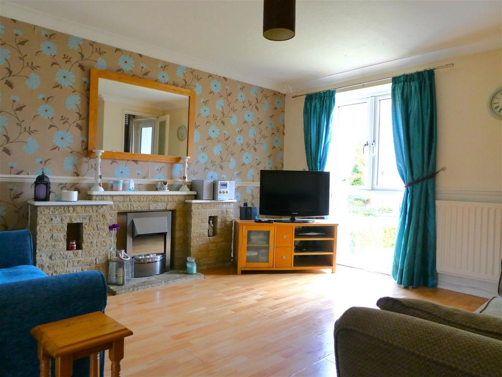 Talbot Close, Banbury 3 bed end of terrace house for sale £279,950