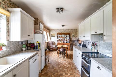 4 bedroom detached house for sale, Station Road, Fladbury, Worcestershire, WR10