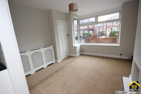 2 bedroom semi-detached house for sale, Thrapston Avenue, Audenshaw, Manchester, Greater M34