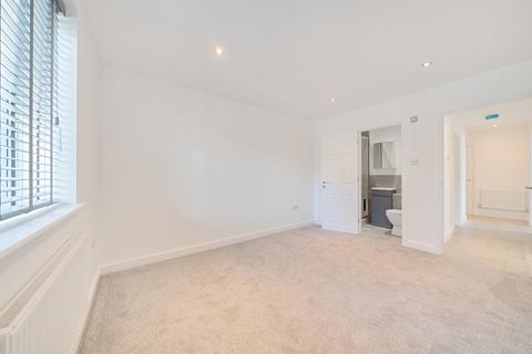 2 bedroom apartment to rent, Finchampstead, Wokingham RG40