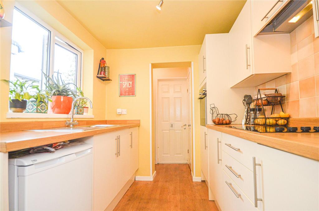 William Street, Town Centre, Swindon... 3 bed terraced house for sale