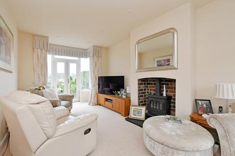 49 Crawshaw Grove, Sheffield, S8 7EA
