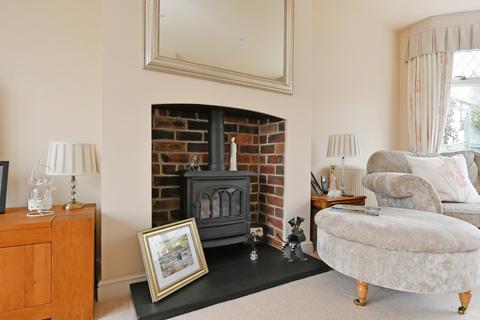 49 Crawshaw Grove, Sheffield, S8 7EA
