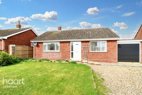 3 bedroom detached bungalow for sale, Pightle Way, Lyng