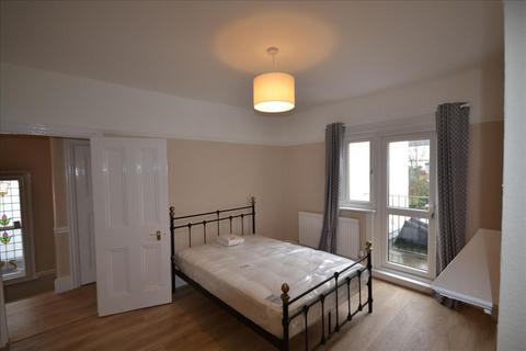 2 bedroom flat to rent, Sevington Road, London, NW4