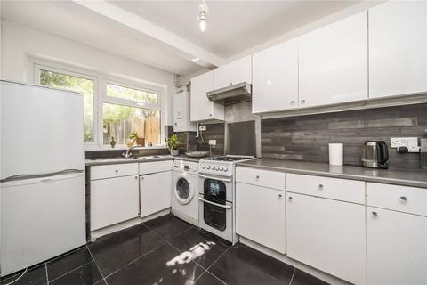 3 bedroom terraced house to rent, Troughton Road, Charlton, SE7