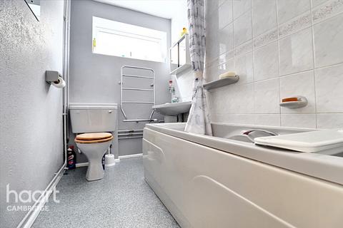 49 Old Forge Way, Sawston, Cambridge, CB22 3BZ