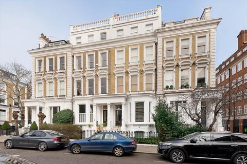 2 bedroom flat for sale, Phillimore Gardens, London, W8