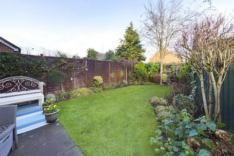 3 bedroom semi-detached house for sale, Columbia Avenue, Eastcote, Middlesex, HA4