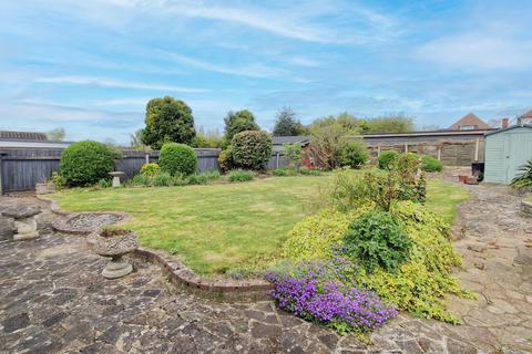 27 Brenchley Avenue, Gravesend, DA11 7RG