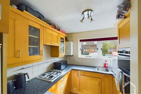 2 bedroom terraced house to rent, Copeland Close, Browns Wood, MK7