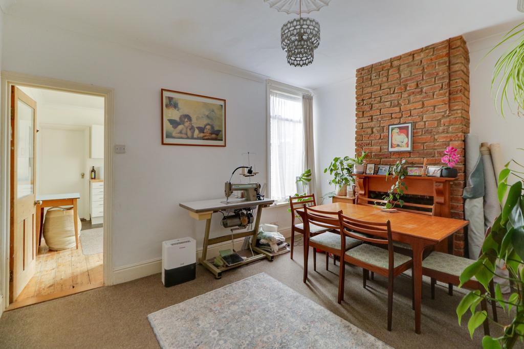 Mafeking Road, Southsea 2 bed terraced house for sale £240,000