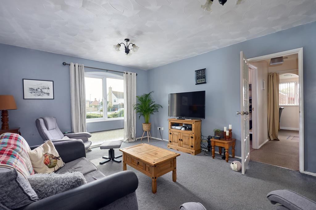 Doune Way, Harleston IP20 3 bed detached bungalow for sale £285,000
