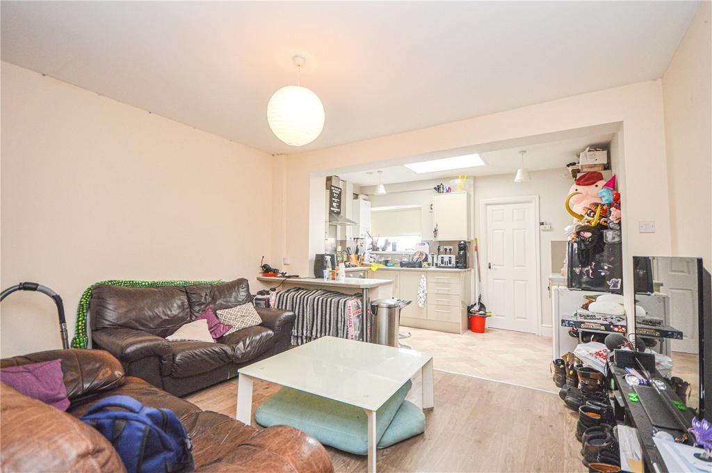 Kitchen/ Reception
