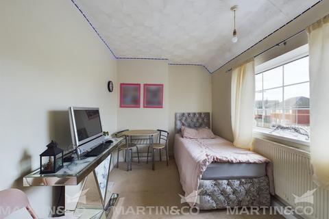 12 Lincoln Road, Doncaster, DN2 4HA