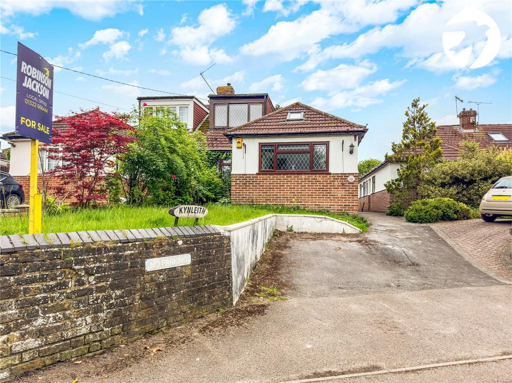 Cray Road, Crockenhill, Kent, BR8 4 bed bungalow for sale £450,000