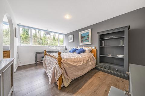 35 Lower Camden, Chislehurst, BR7 5HY