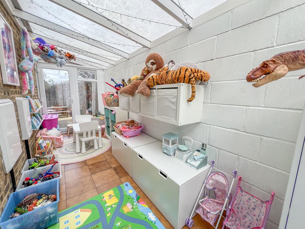 Palyroom - conservatory