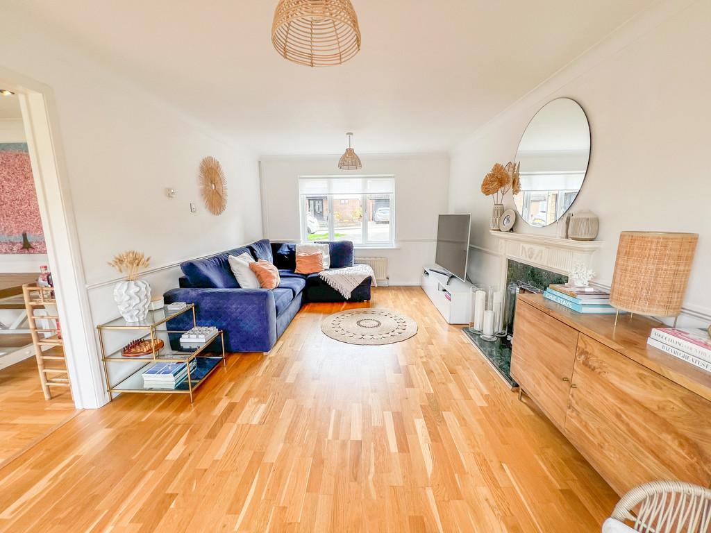 Lounge 1