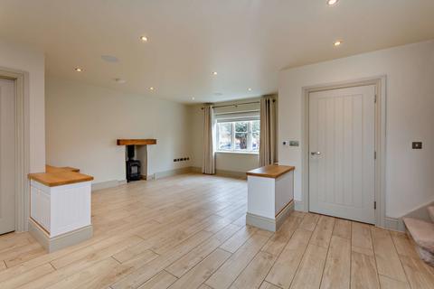 3 bedroom semi-detached house for sale, Yew Tree Courtyard, Oxford OX44