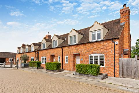 3 bedroom semi-detached house for sale, Yew Tree Courtyard, Oxford OX44