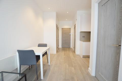1 bedroom apartment to rent, Brickfield Court, 5 Bath Road
