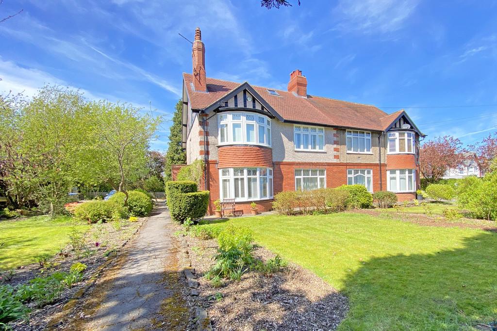 Woodlands Drive, Harrogate 4 bed semidetached house £625,000