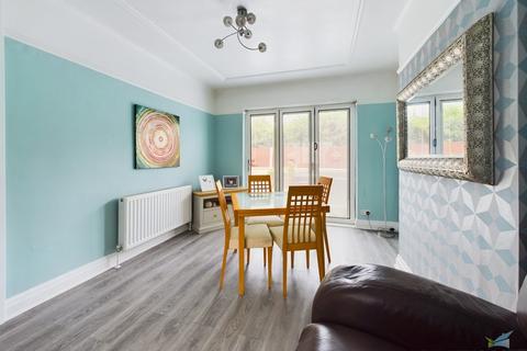 52 Thorburn Road, New Ferry, Wirral, CH62 1EW