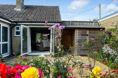 3 bedroom bungalow for sale, Station Road, South Cerney