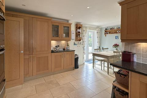 4 bedroom detached house for sale, Hazel Road, Pennington, Lymington SO41