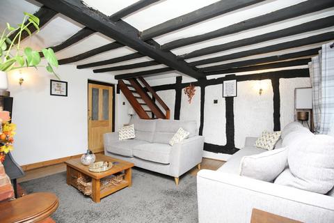 3 bedroom end of terrace house for sale, New Street, Baddesley Ensor