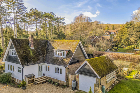 4 bedroom detached house for sale, Cramond, Streatley on Thames, RG8
