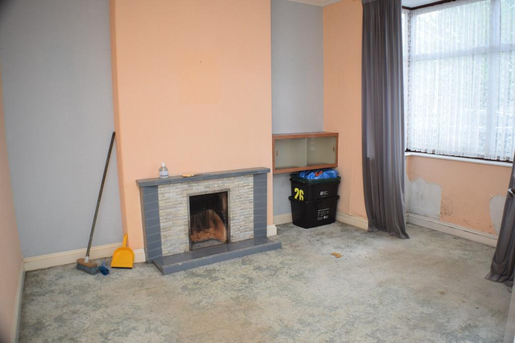 Westonzoyland Road, Bridgwater TA6 3 bed terraced house for sale £150,000