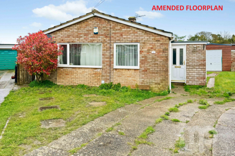 3 bedroom detached bungalow for sale, Maple Close, Wymondham NR18