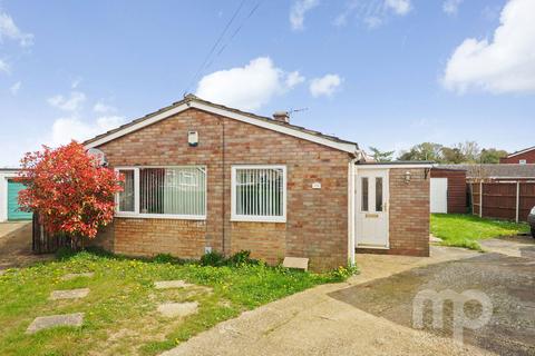 3 bedroom detached bungalow for sale, Maple Close, Wymondham NR18