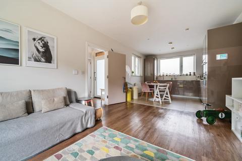 2 bedroom terraced house for sale, Sphinx Way, Barnet, EN5