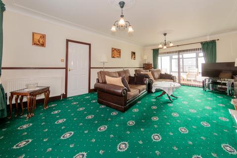 3 bedroom bungalow for sale, Morley, Leeds LS27