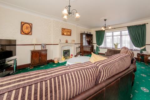 3 bedroom bungalow for sale, The Bungalow, Victoria Road, Morley, Leeds