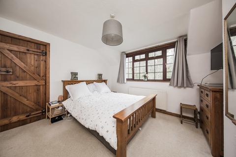 3 bedroom end of terrace house for sale, Geers Wood, Heathfield